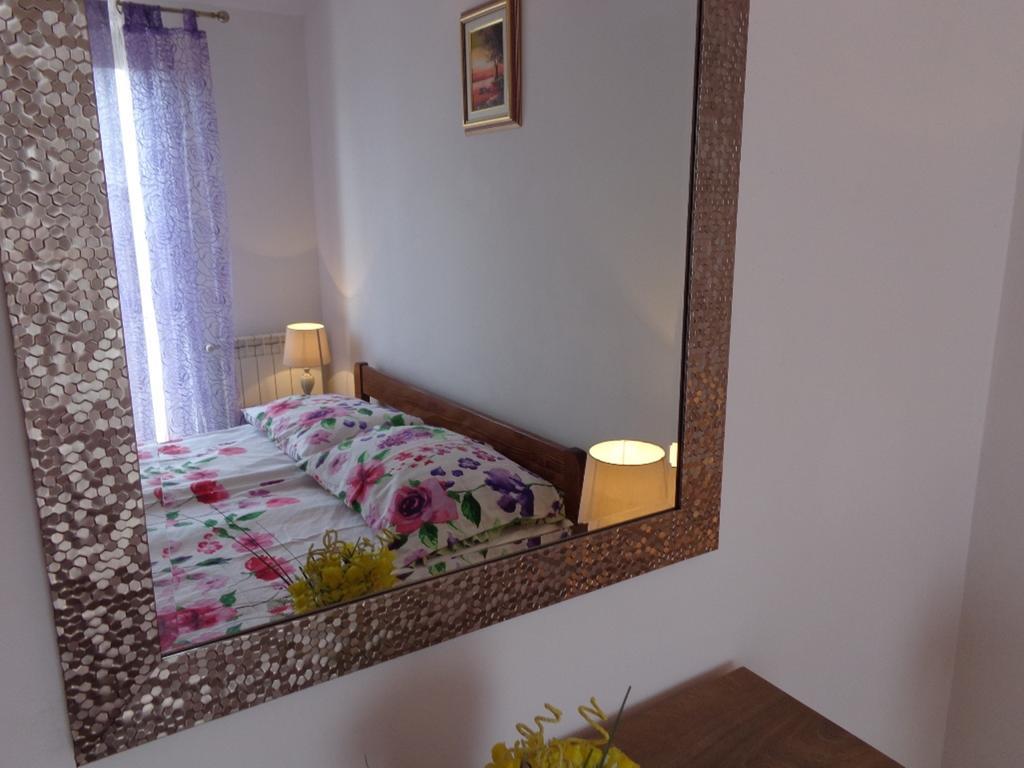 I & S Apartments Vodice Exterior photo